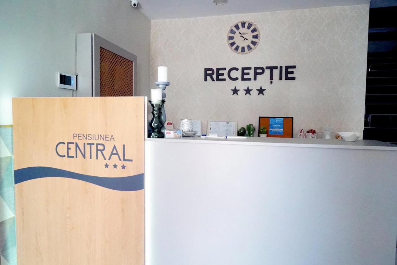 Pensiunea Central Регин Екстериор снимка
